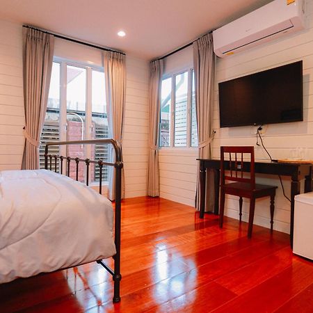 Chertel Poshtel Ban Chamun Exterior foto