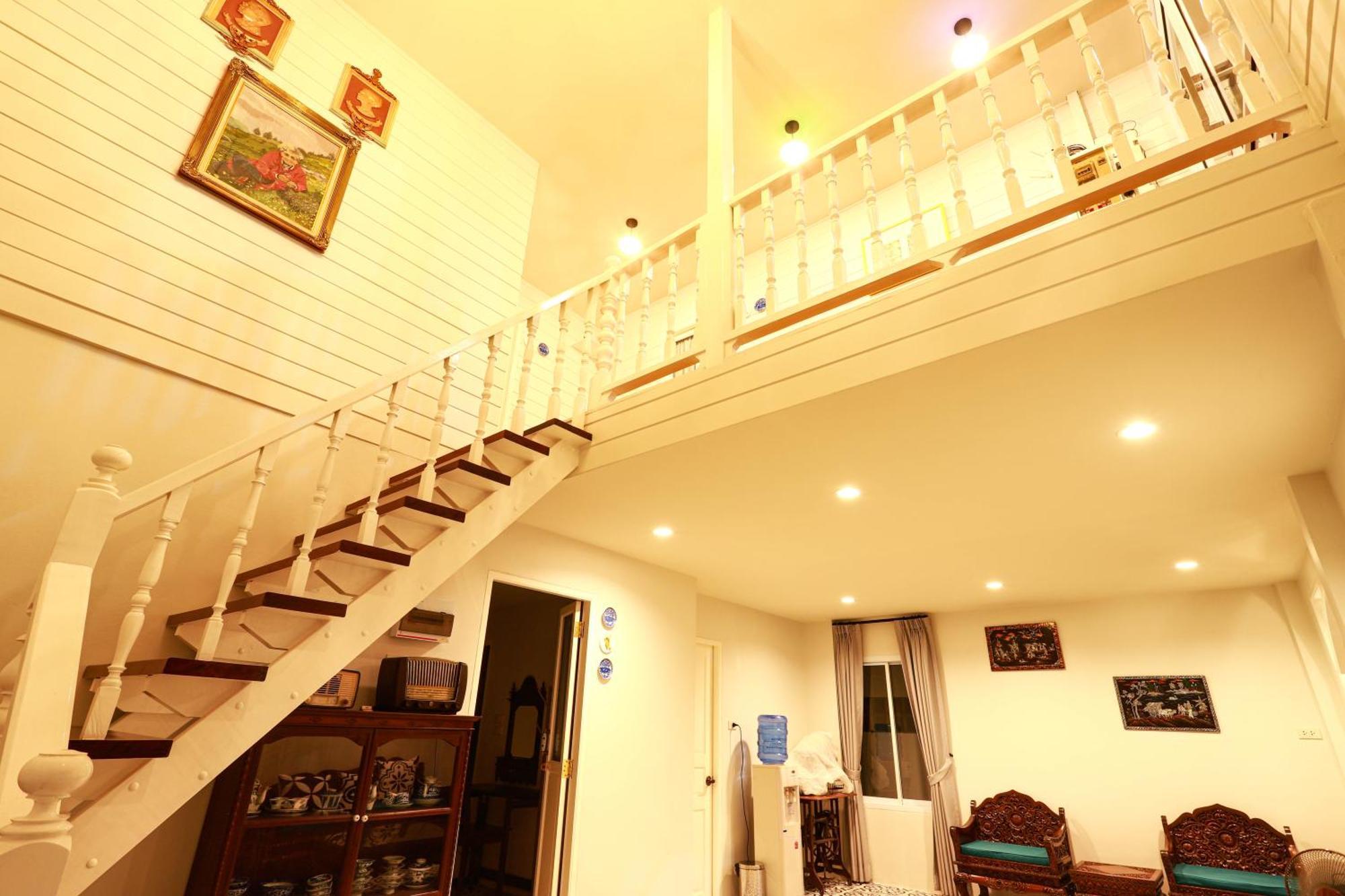 Chertel Poshtel Ban Chamun Exterior foto